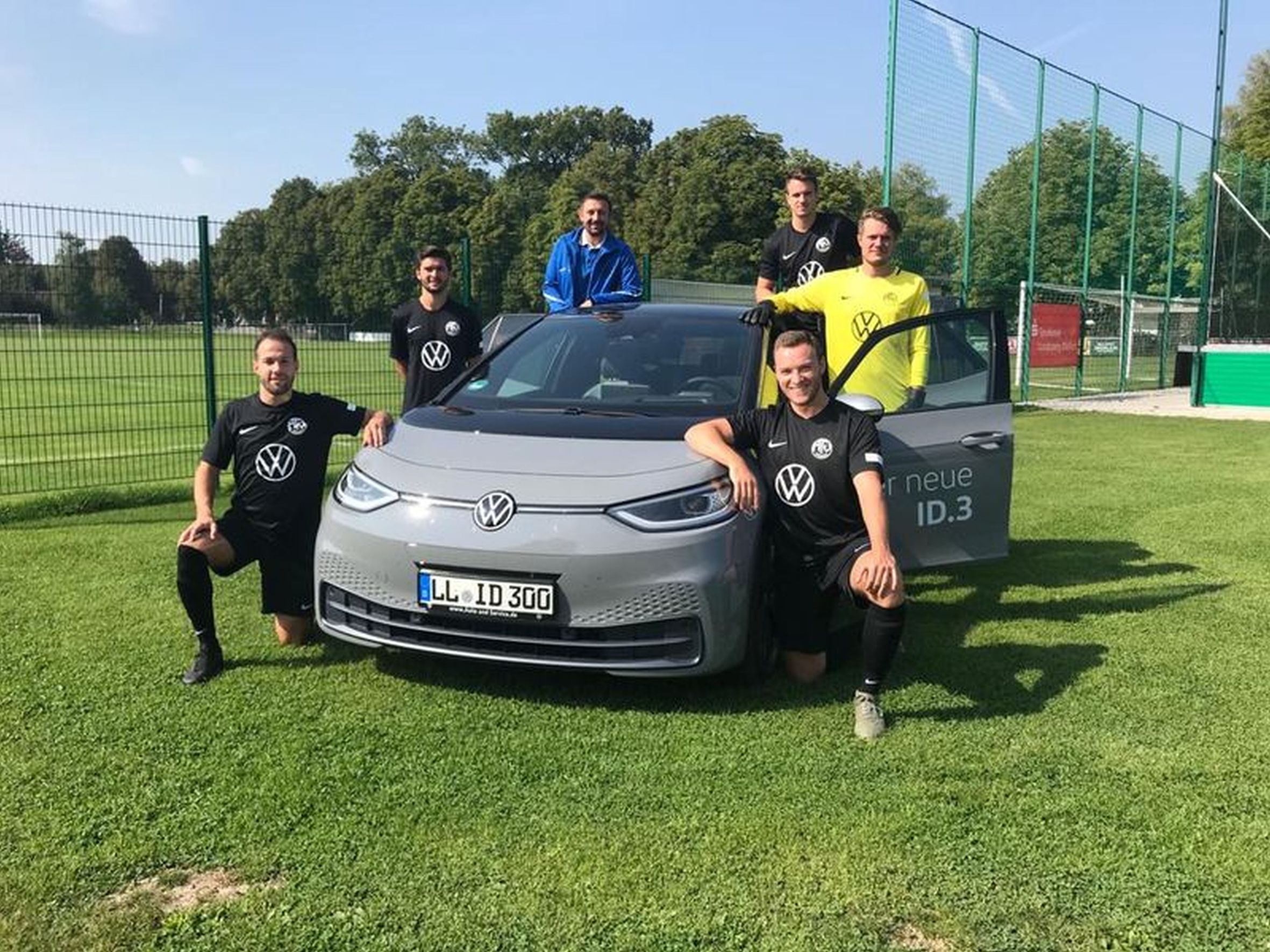 MTV Männer neue Trikots von VW